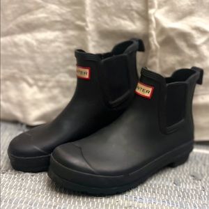 Hunter women's rain boots